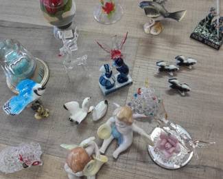 Miniature glass