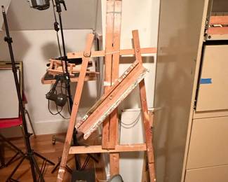 Jack Richeson Lyptus Wood Santa Fe II Easel with Accessories