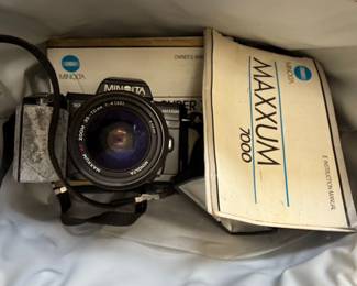 Minolta Maxxum 7000 35mm SLR Camera with 35-70mm f/4 AF Zoom Lens