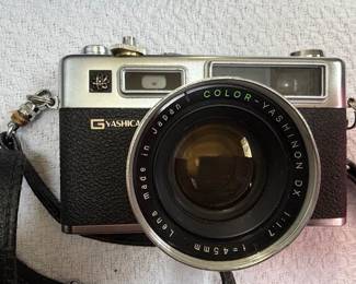 Yashica Electro 35 DX