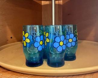 Set of 4 Vintage Libbey Blue Daisy Glasses