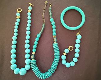 Turquoise Beaded Jewelry Set