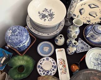 Assorted Blue and White Porcelain Dinnerware and Decorative Items, including Delftware-style pieces and Transferware