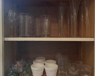 Assorted Glassware Collection