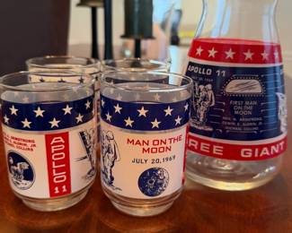 Apropo to Current Events, Collector Apropos Mission Glasses 