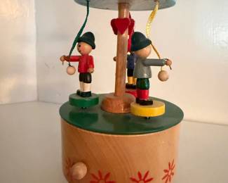 Musical Wood Box, German