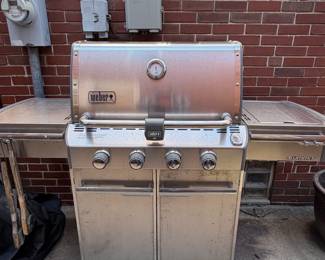 Weber Summit Grill 