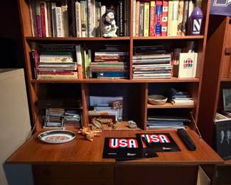 Repeat Photo, why? Because I love these Mid Mod Cabinets and wanted to see them again