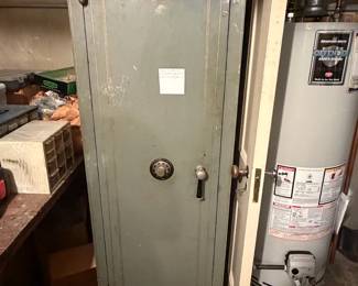 Industrial Safe, Combo Included. Hydraulic Jack Needed to move this Monster