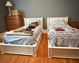 Pottery Barn Kids Nantucket Twin Bed