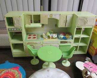 Barbie kitchen 