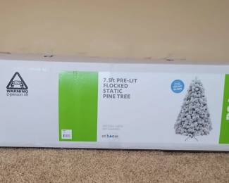 7.5 Flocked Pine Christmas Tree