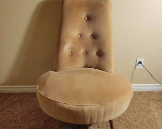  003 MidCentury Slipper Chair