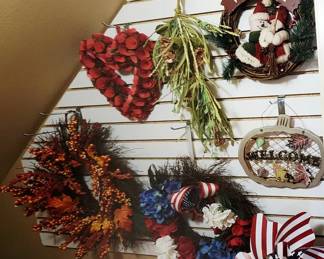 Holiday Wreaths  Decor