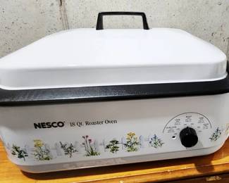 Nesco 18 Quart Roaster Oven