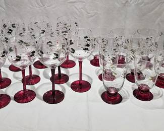 Pfalzgrapf Winterberry Stemware