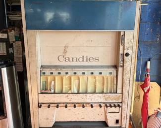 Retro Candy Vending Machine - MARKETPLACE BUY IT NOW MARCH 25-27