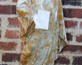 Early 20th Century Italian Alabaster Dante Alighieri Sculpture of  wearing a Laurel Crown and Robe