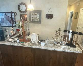 LOTS OF JEWELRY & WATCHES!