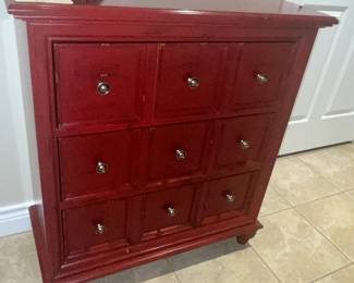 3-DRAWER CHEST