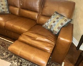 BOTH ENDS LAY ALL THE WAY BACK!