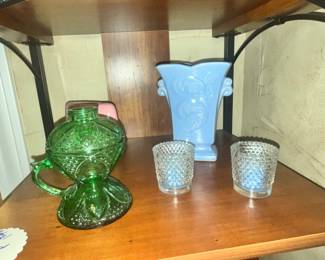 McCOY FAN FEATHER VASE & GREEN GLASS FINGER LAMP