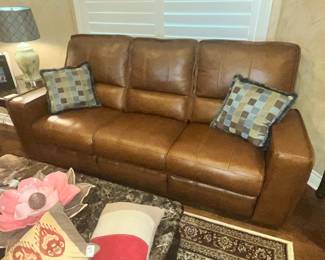 FABULOUS POWER RECLINING LEATHER SOFA