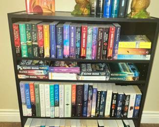 BOOKCASE FULL OF NORA ROBERTS NOVELS!!