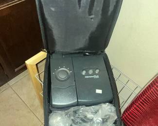 REMSTAR PLUS CPAP MACHINE