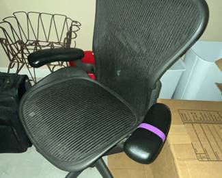 MESH DESK CHAIR