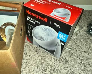 FAN IN BOX