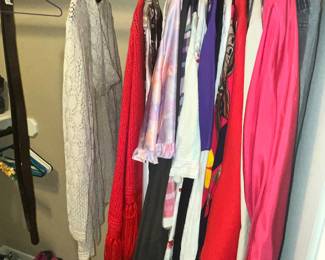 LOTS OF NICE WOMEN'S CLOTHING, TOO