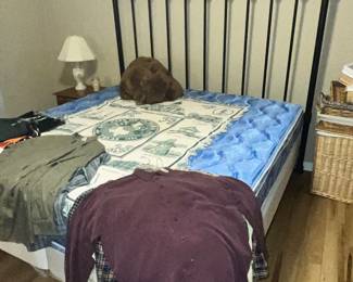 KING SIZE MATTRESS SET & IRON HEADBOARD