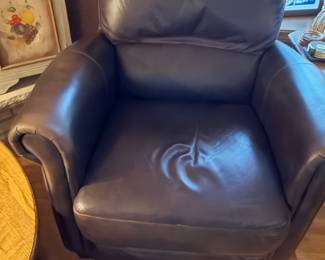 La-Z-Boy there are two of these side chairs in like new condition