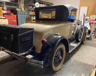 auctioncompanykc.com