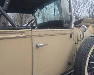 auctioncompanykc.com