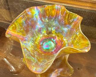 Vintage Carnival Glass Ruffled Bowl – Iridescent Marigold Art Glass Centerpiece Dish with Scalloped Edge