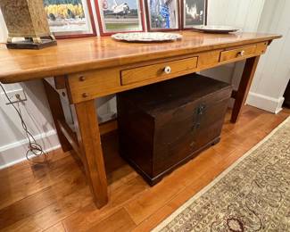 Vintage Solid Wood Console Table with 2 Drawers and Lower Shelf – Rustic Entryway or Sofa Table in Warm Honey Finish