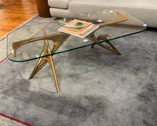 Mid-Century Modern Sculptural Glass Coffee Table with Brass Base – Contemporary Designer Cocktail Table