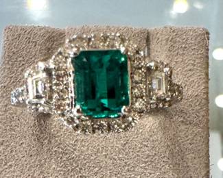 Emerald cut 2.5 c with diamonds