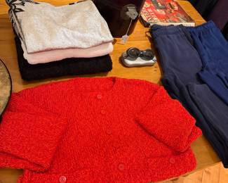 Vintage Red Chunky Knit Cardigan Sweater – Cozy Button Front Textured Knit.