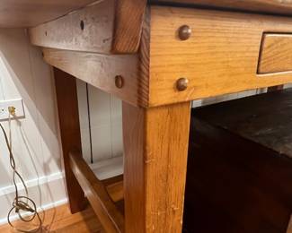 Vintage Solid Wood Console Table with 2 Drawers and Lower Shelf – Rustic Entryway or Sofa Table in Warm Honey Finish