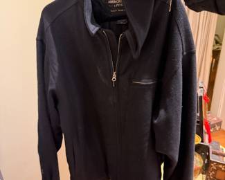 Abercrombie & Fitch Men’s Black Wool Zip Jacket – Classic Casual Winter Coat.