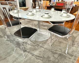 Mid-Century Modern Tulip Dining Table with Marble Top and Acrylic Ghost Chairs – Contemporary Dining Set
