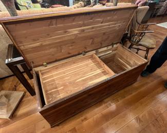 Large Vintage Cedar Blanket Chest on Casters – Solid Wood Hope Chest Storage Trunk.