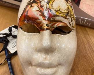 Authentic Venetian papier-mâché carnival mask with hand-painted figural decoration and certificate.