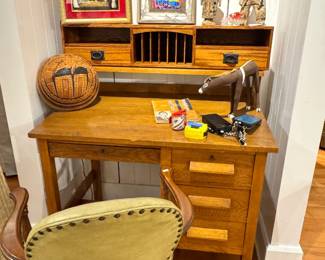 Desk with Organizer Hutch – Classic Writing Desk with Storage Drawers