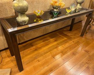 Vintage Glass-Top Console Table – Dark Wood Sofa Table with Modern Minimalist Design.