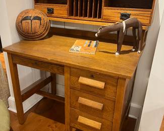 Antique Mission Style Oak Desk with Hutch – Arts and Crafts Wooden Writing Desk.