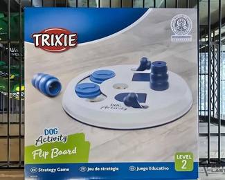 3536  TRIXIE Dog Activity Flip Board 
